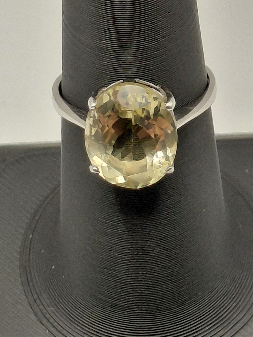 Sterling Silver and Pale Yellow Oval Citrine  Ring. Size 8. Used.